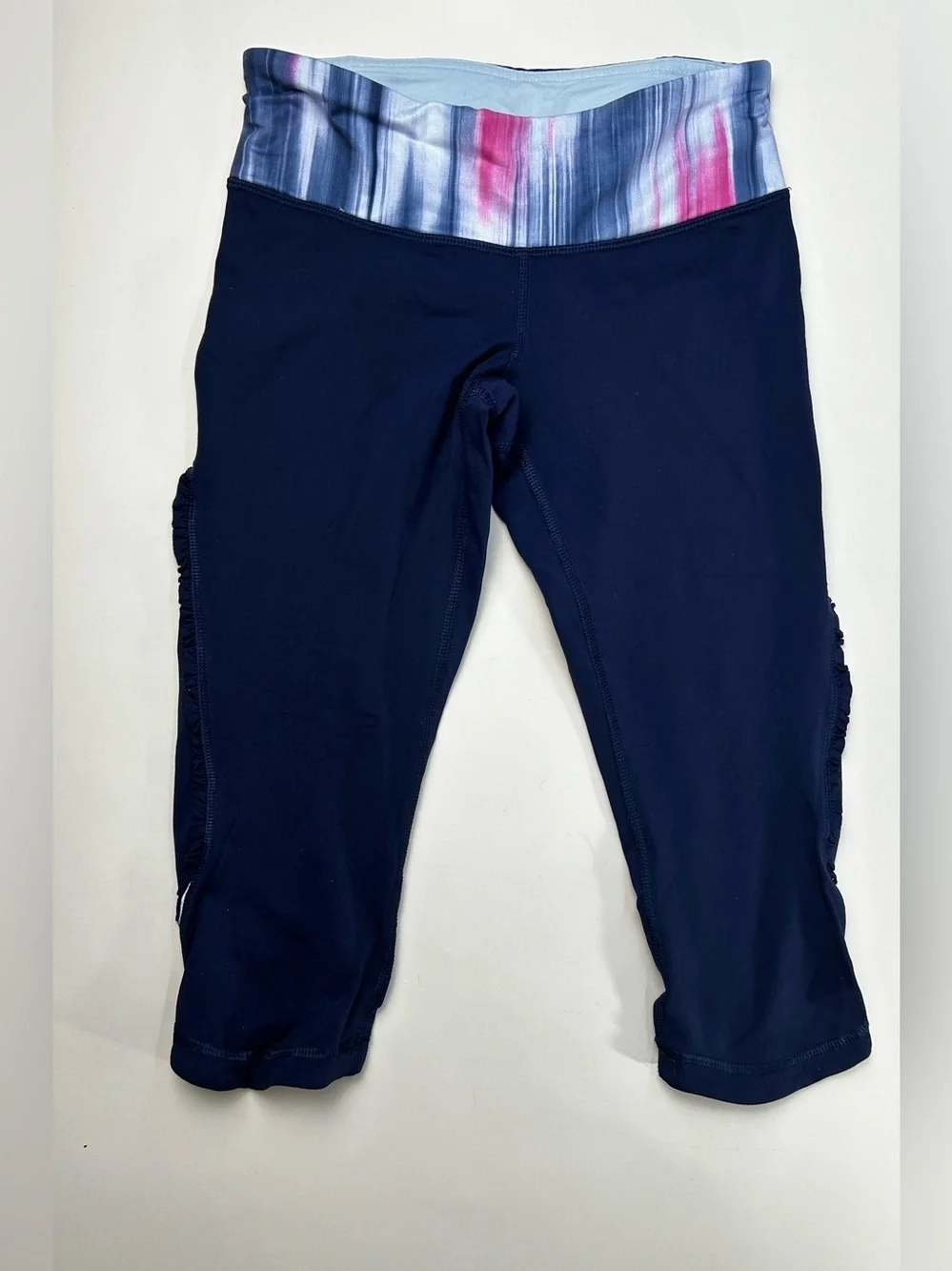 lululemon athletica Navy Capri Leggings with Multicolor Waistband size 2